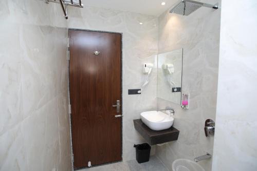 Hotel The Grand Chittor & Alfresco