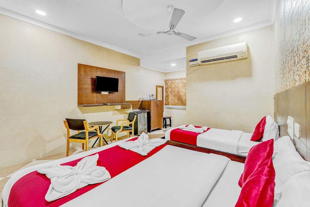 Season 4 Residences - Teynampet (near US Consulate & Apollo Cancer Hospital)