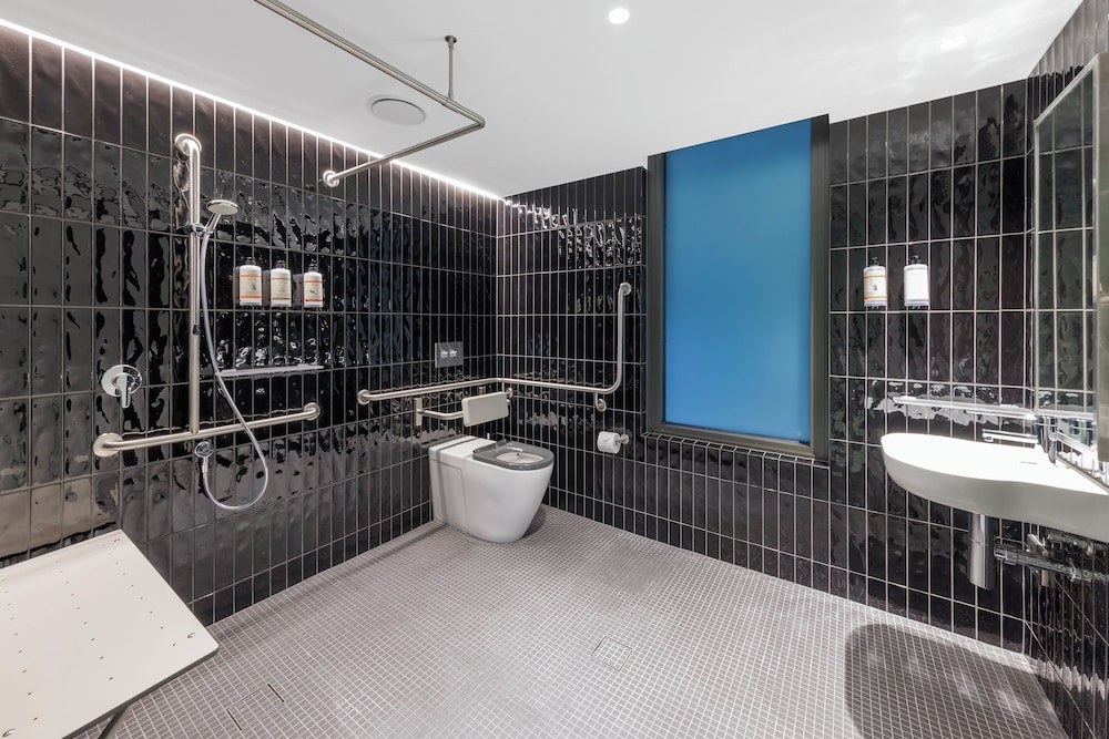 ADGE Hotel & Residences