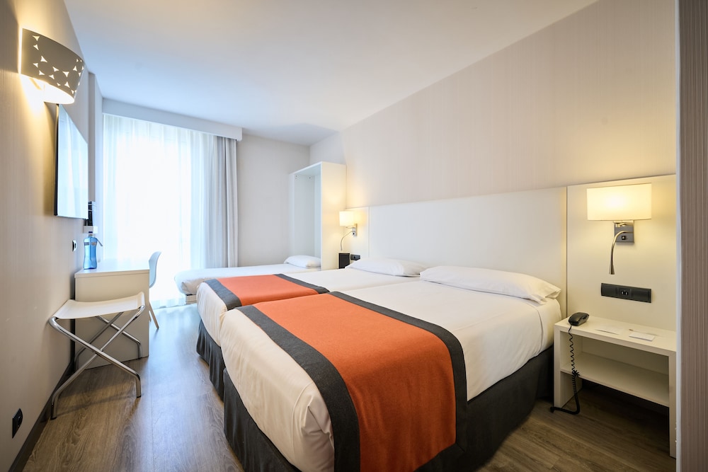 Catalonia Bristol Hotel