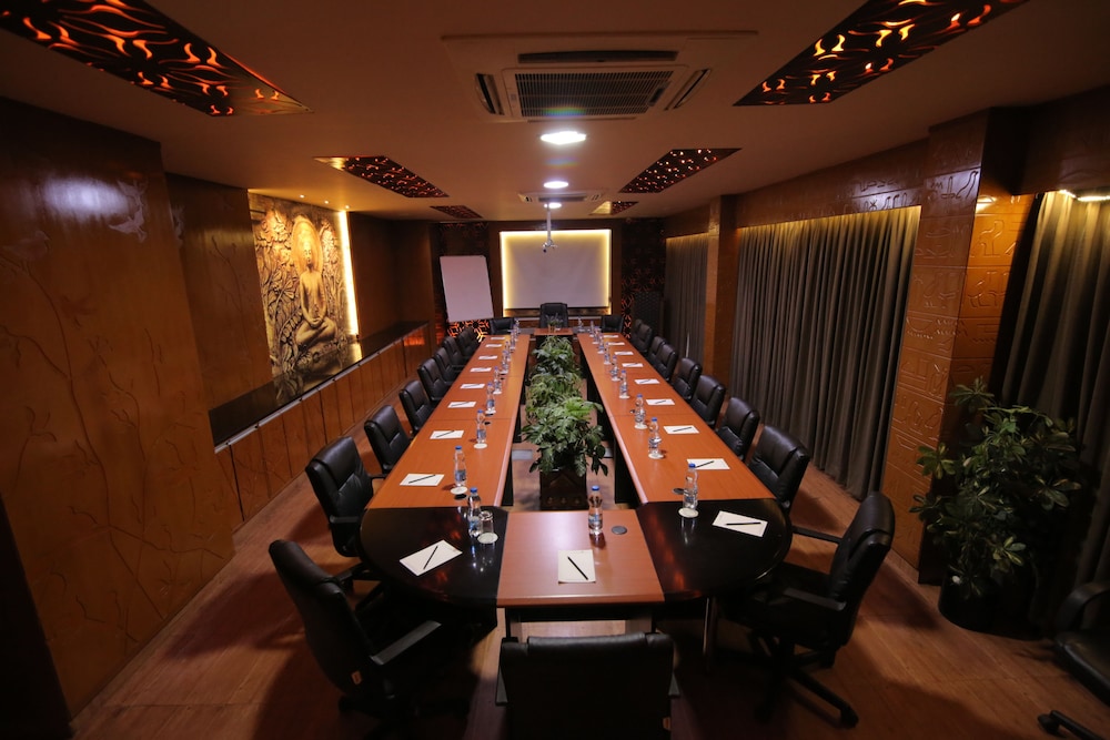 Hotel Hampi International