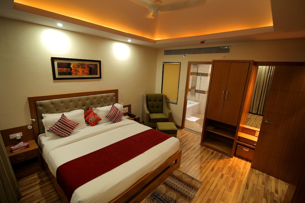 Hotel Hampi International
