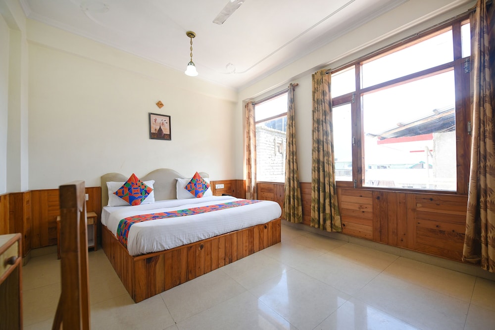 Oyo 4637 Hotel K Square