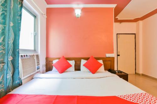 OYO 19509 Fly Rooms