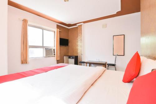 OYO 19509 Fly Rooms