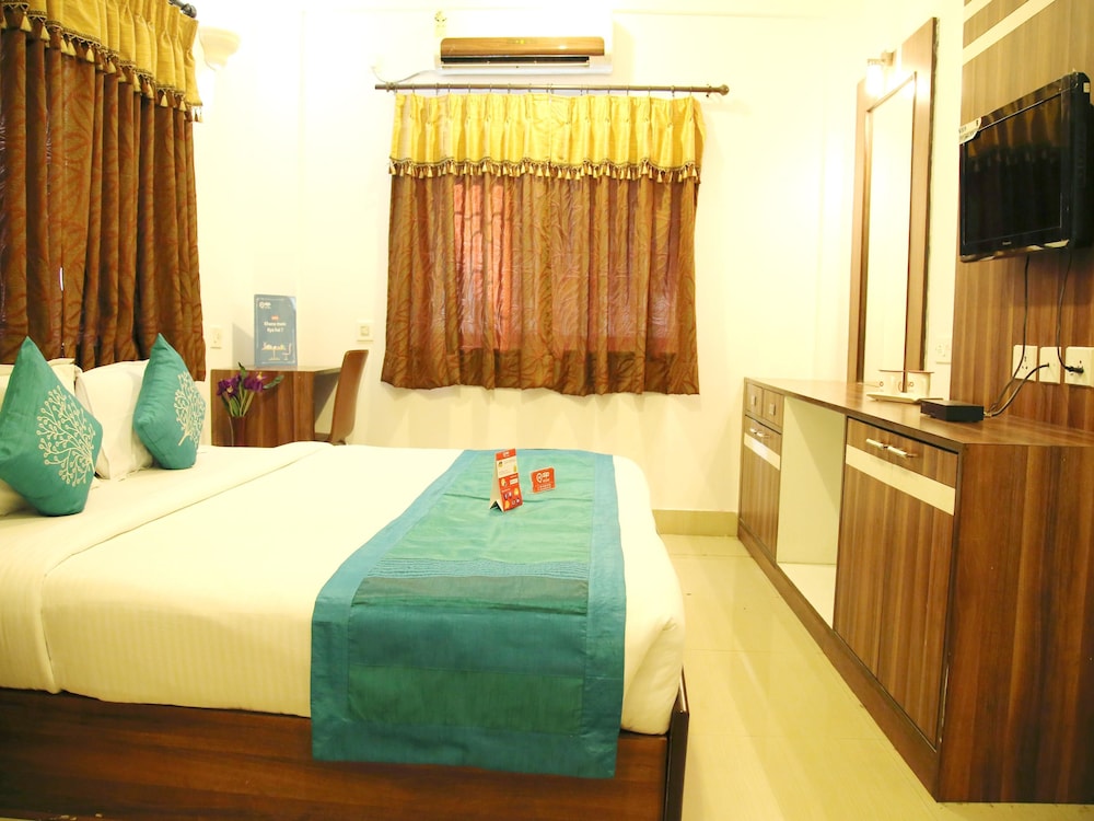 OYO Rooms Ballygunge Place East