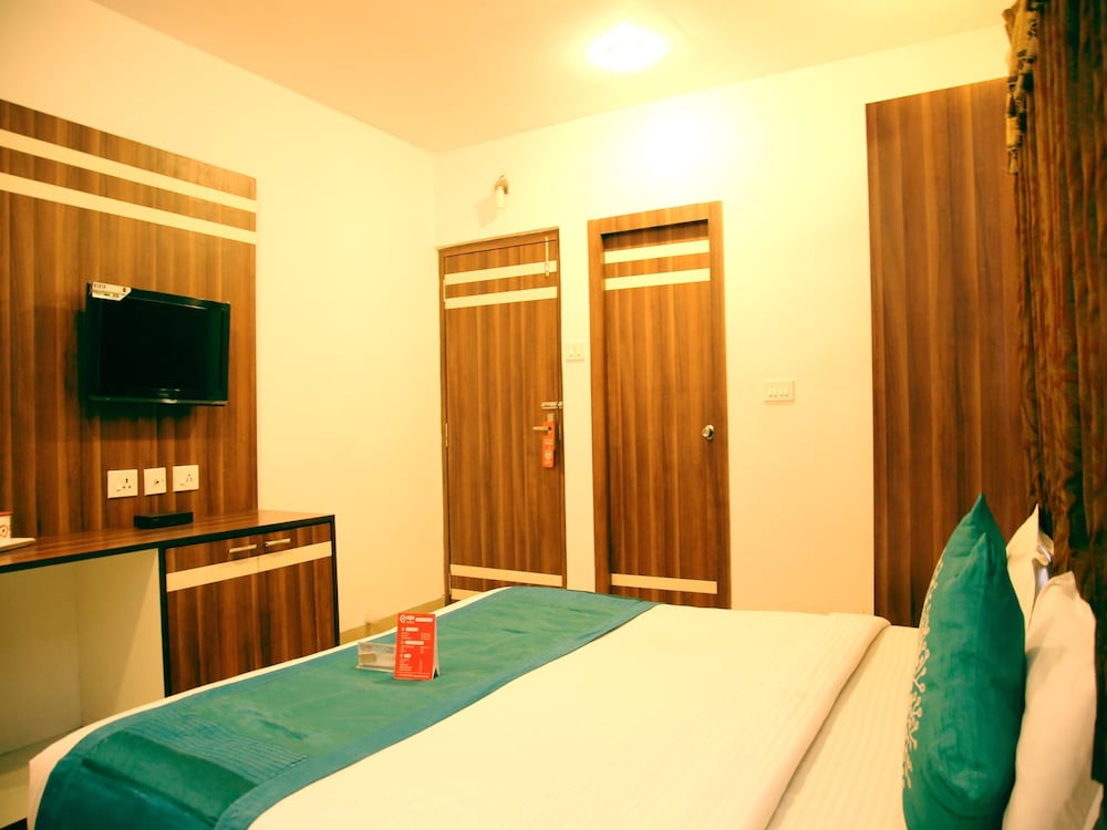 OYO Rooms Ballygunge Place East