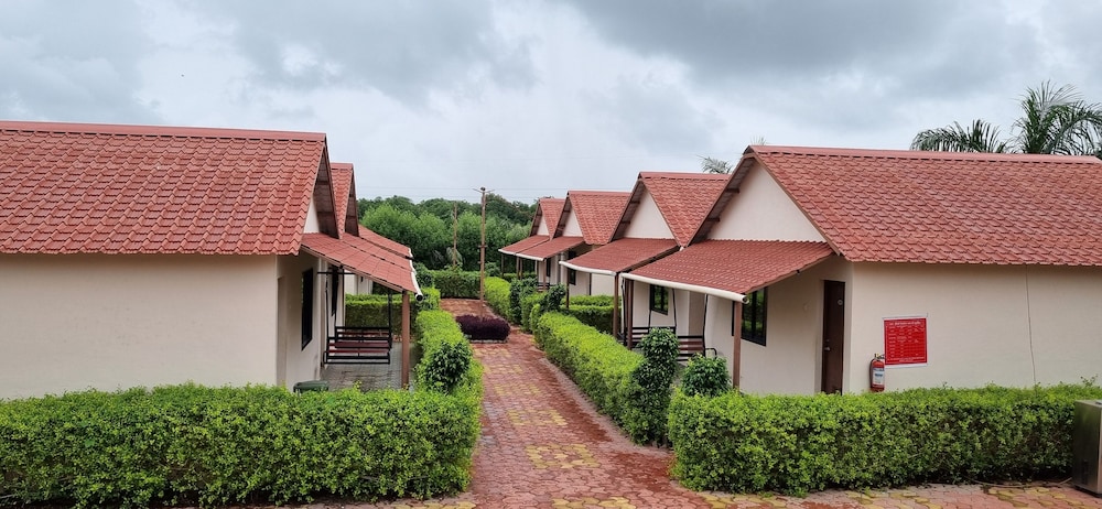 PATANG FAMILY RESORT