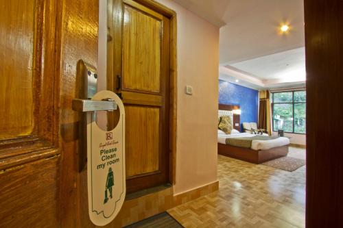 Royal Park Resorts and spa ( A River side Resort )