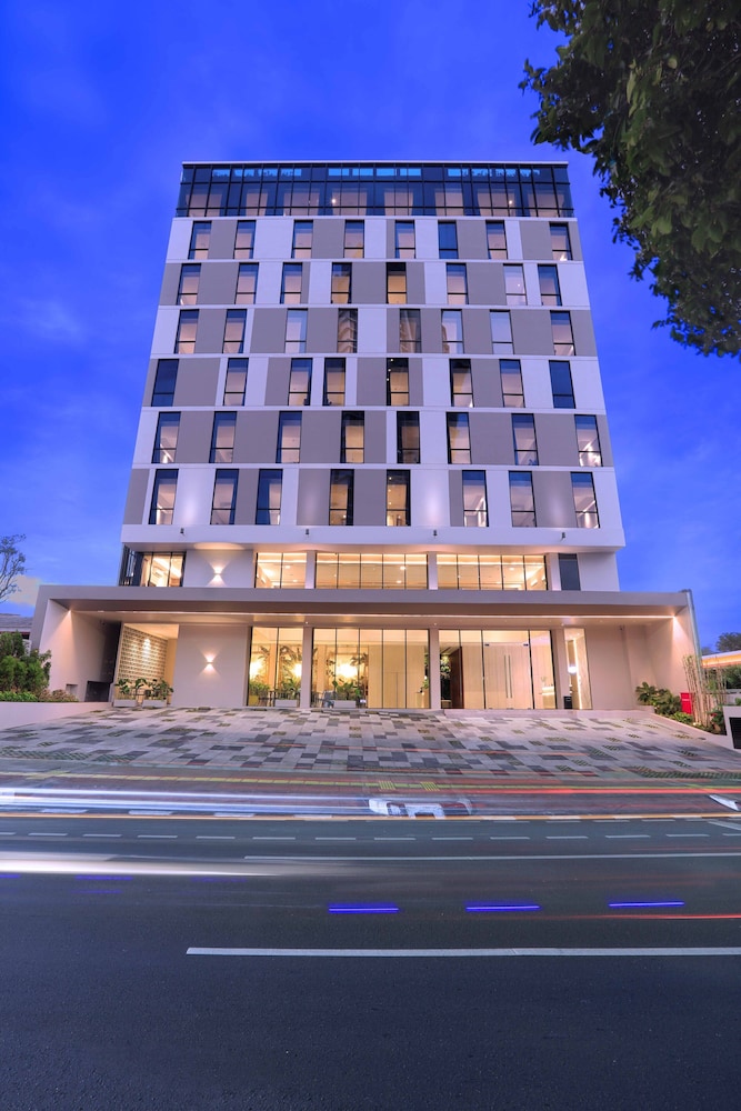 Neo Hotel Puri Indah