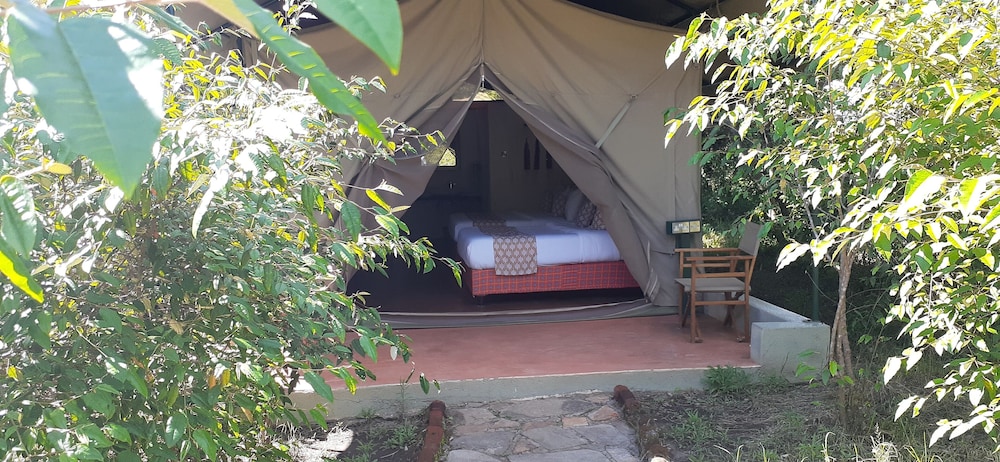 PrideInn Mara Camp & Cottages