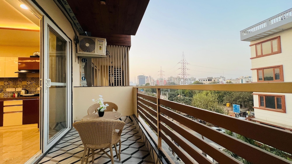BluO Medicity – Boutique Rooms & Suites near Medanta, Gurgaon