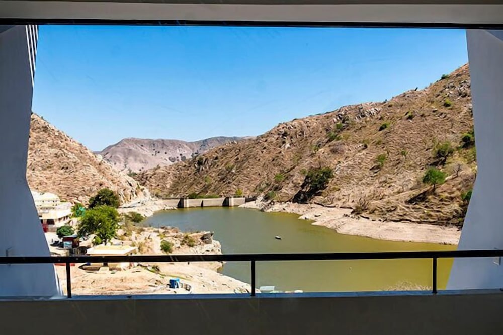 Via Lakhela Lakeview Resort & Spa, Kumbhalgarh
