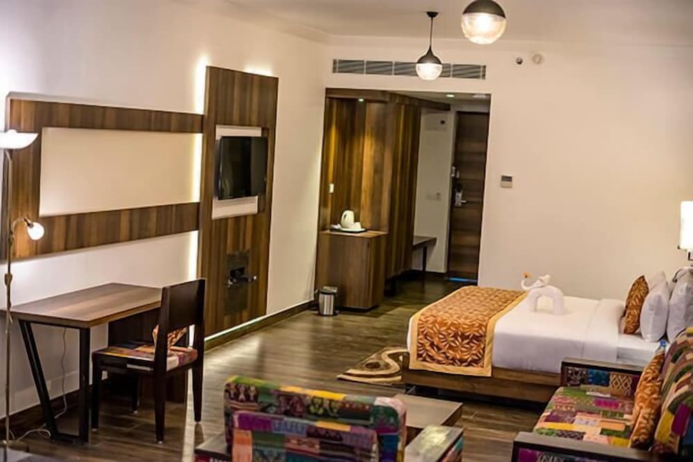 Via Lakhela Lakeview Resort & Spa, Kumbhalgarh