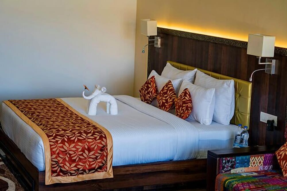 Via Lakhela Lakeview Resort & Spa, Kumbhalgarh
