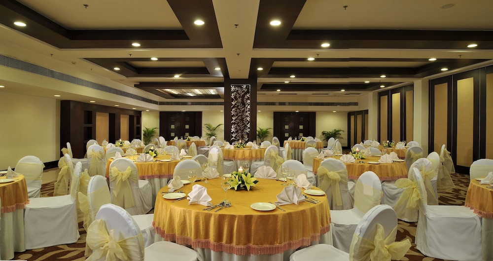 Country inn and Suites By Radisson Sec 12, Gurugram