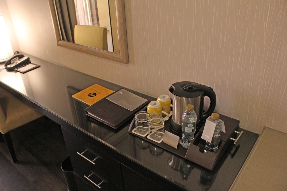 TIME Grand Plaza Hotel, Dubai Airport