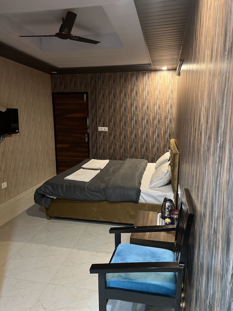 Hotel Mussoorie Gold Mary 