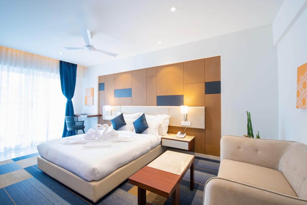 StayBird B Suite Business Hotel