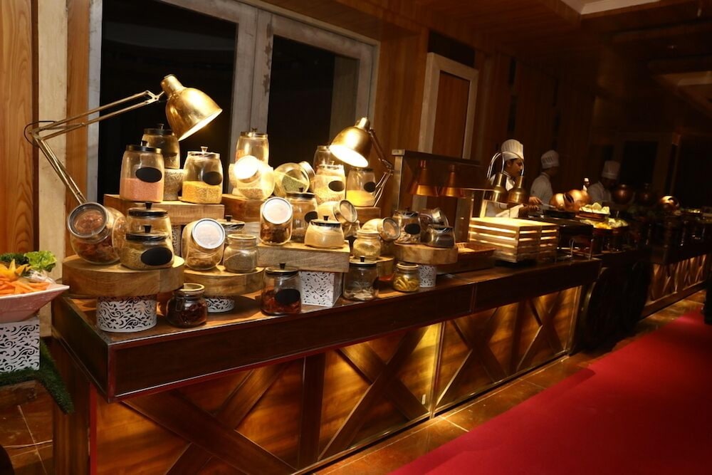 HOTEL UTSAV GRAND BANQUETS & RESORT