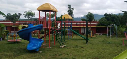 Golden Hill Resort