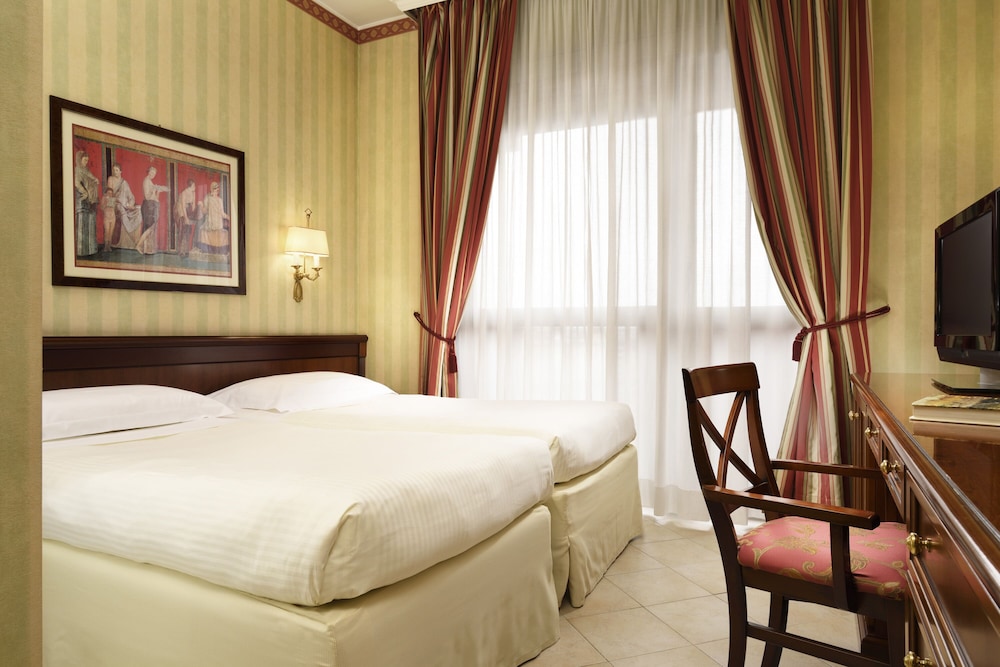 UNA Hotels Hotel & Residence Contessa Jolanda Milano