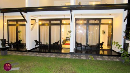 Airport Faith Hotel