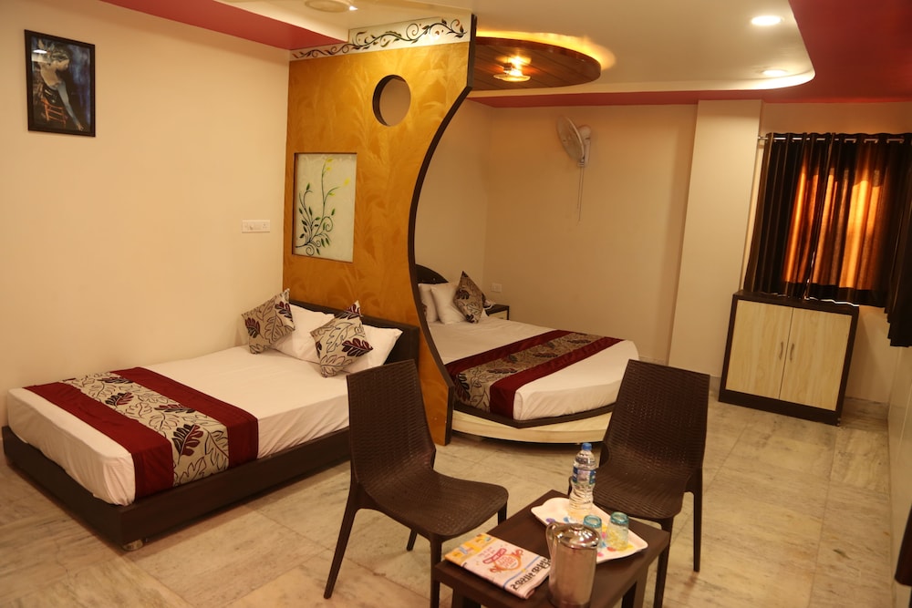 Hotel Shri Ram Residency