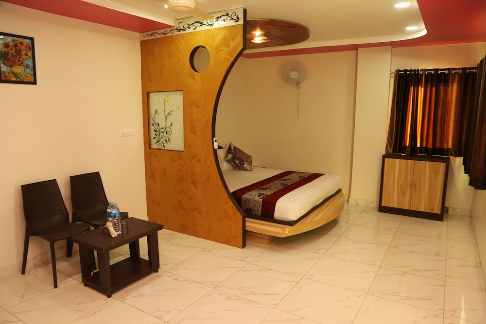 Hotel Shri Ram Residency