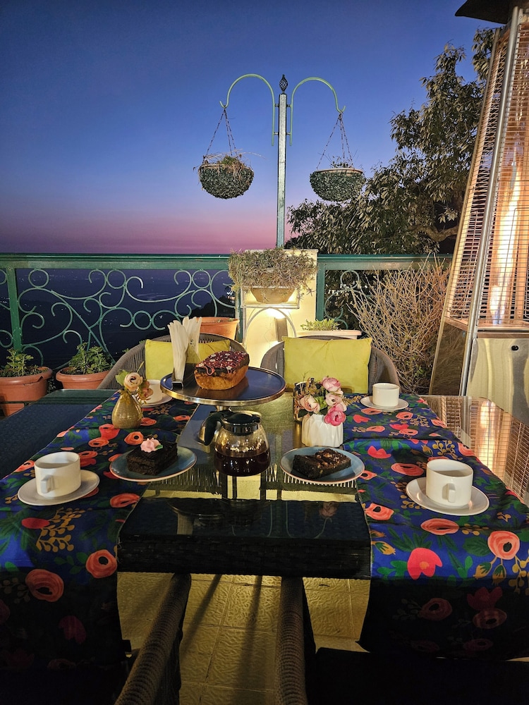 Mongas Hotel and Resort