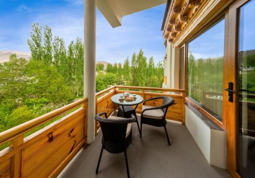 Hotel Gyalpo Residency - A Mountain View Luxury Hotel in Leh