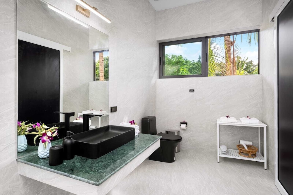 Bougain Villas