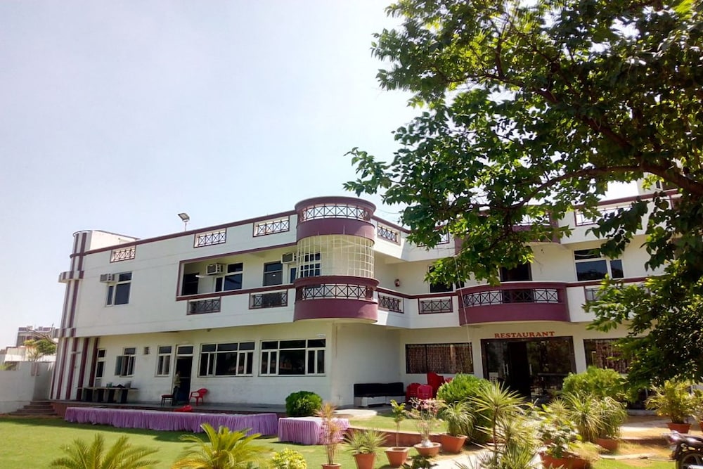 Exotika Express Resort, Kota
