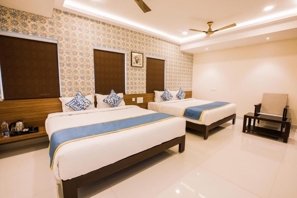Hotel SMA Grand Inn