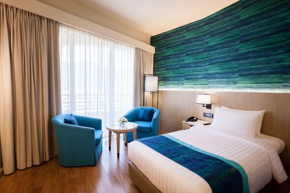 The Royal Paradise Hotel & Spa