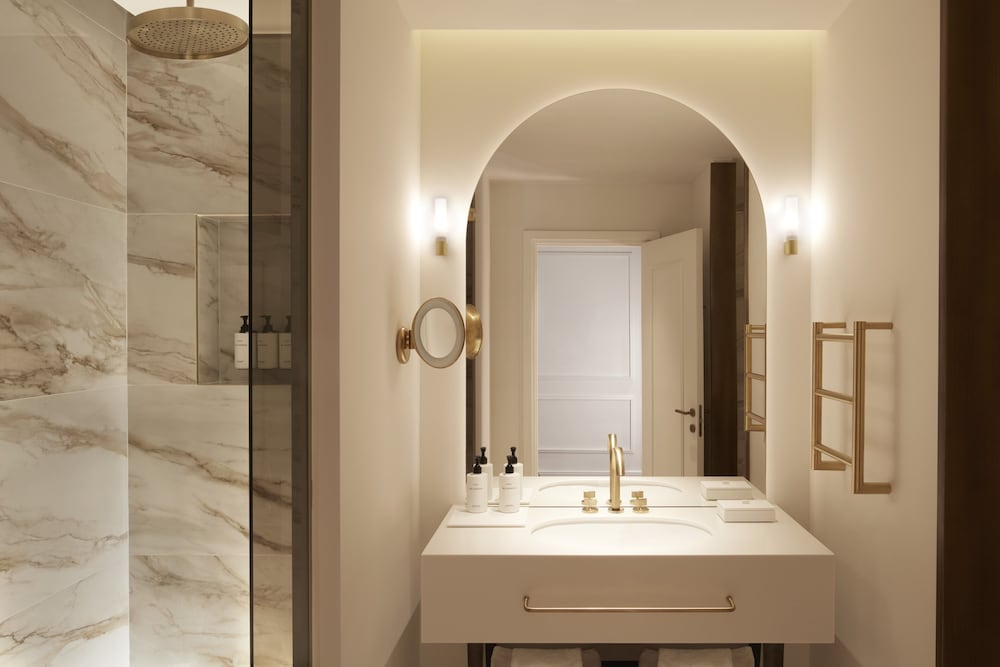 InterContinental Rome Ambasciatori Palace by IHG