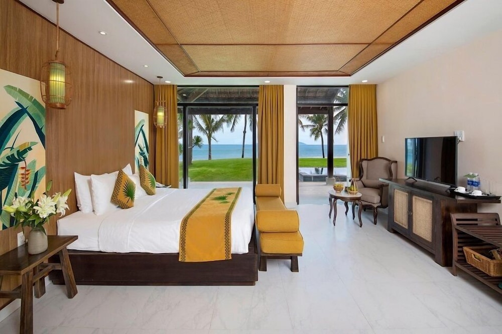 Palm Garden Beach Resort & Spa
