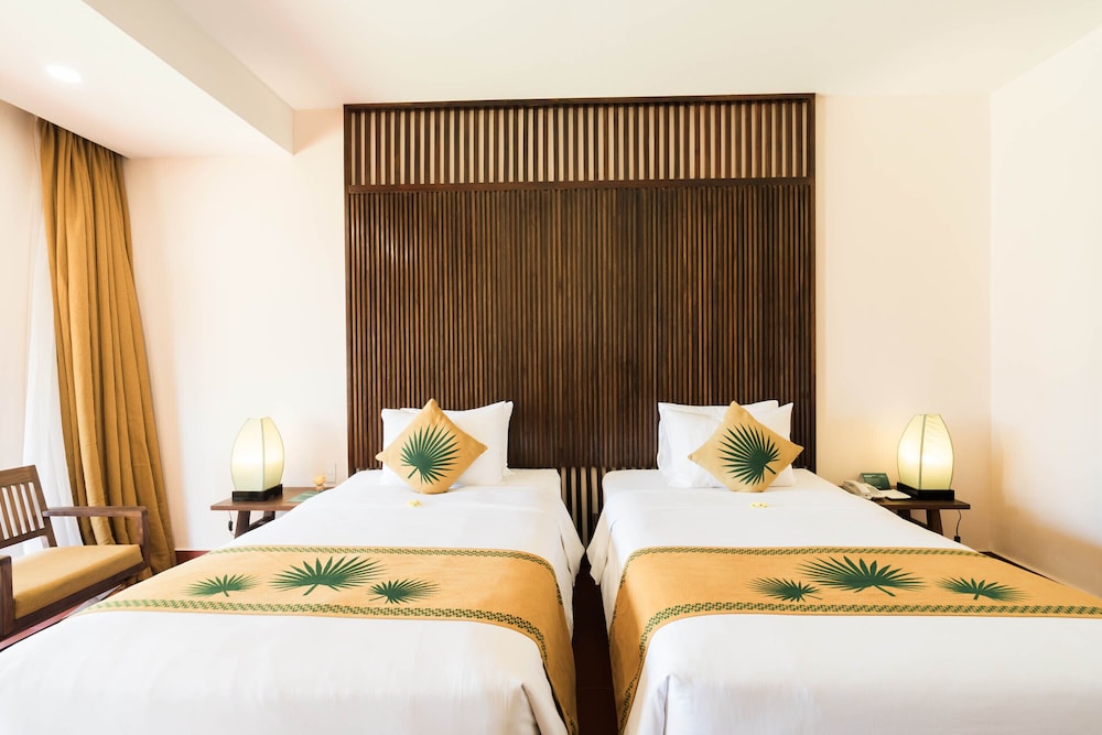 Palm Garden Beach Resort & Spa