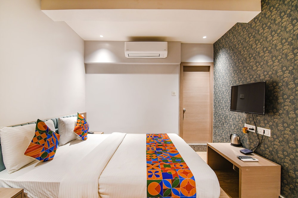  FabHotel Sivalika Inn