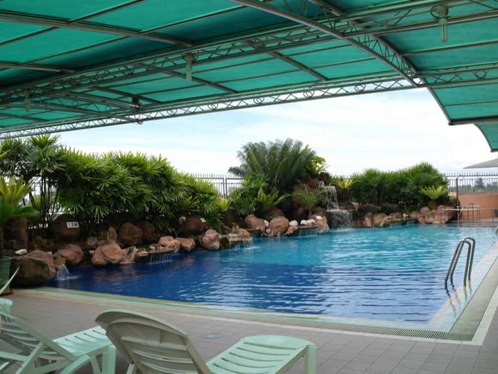 Grand Palace Hotel