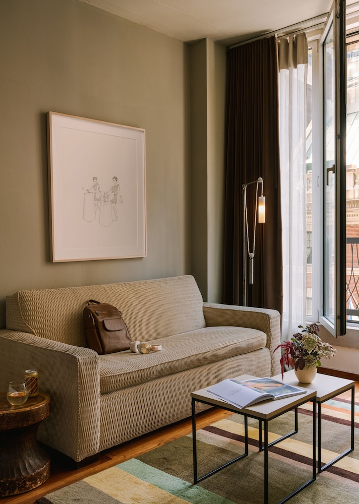 Chambers Hotel Central Park South, Sonder by Marriott Bonvoy