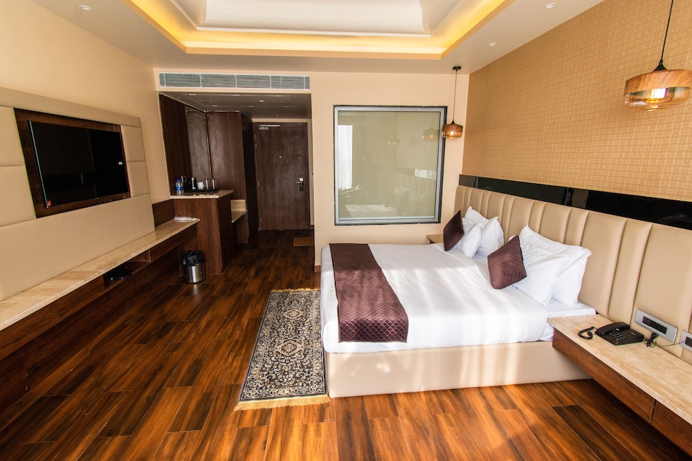 Arika Grand,Kathua