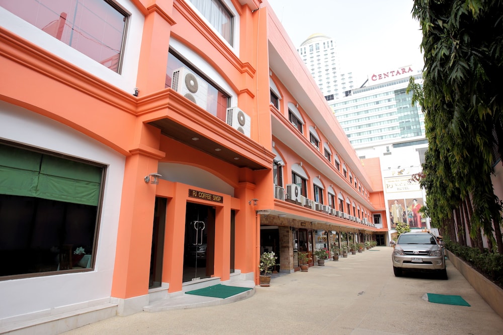 PJ Watergate Hotel