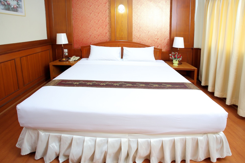 PJ Watergate Hotel