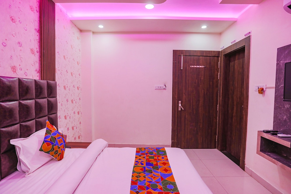 FabHotel Naman