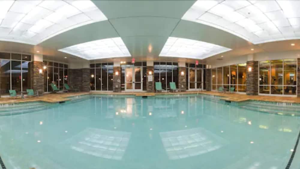 Holiday Inn Macon North by IHG
