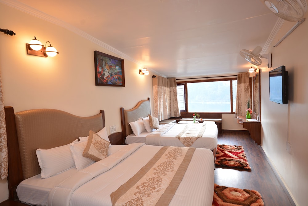 Hotel Happy Home - The Lake Paradise