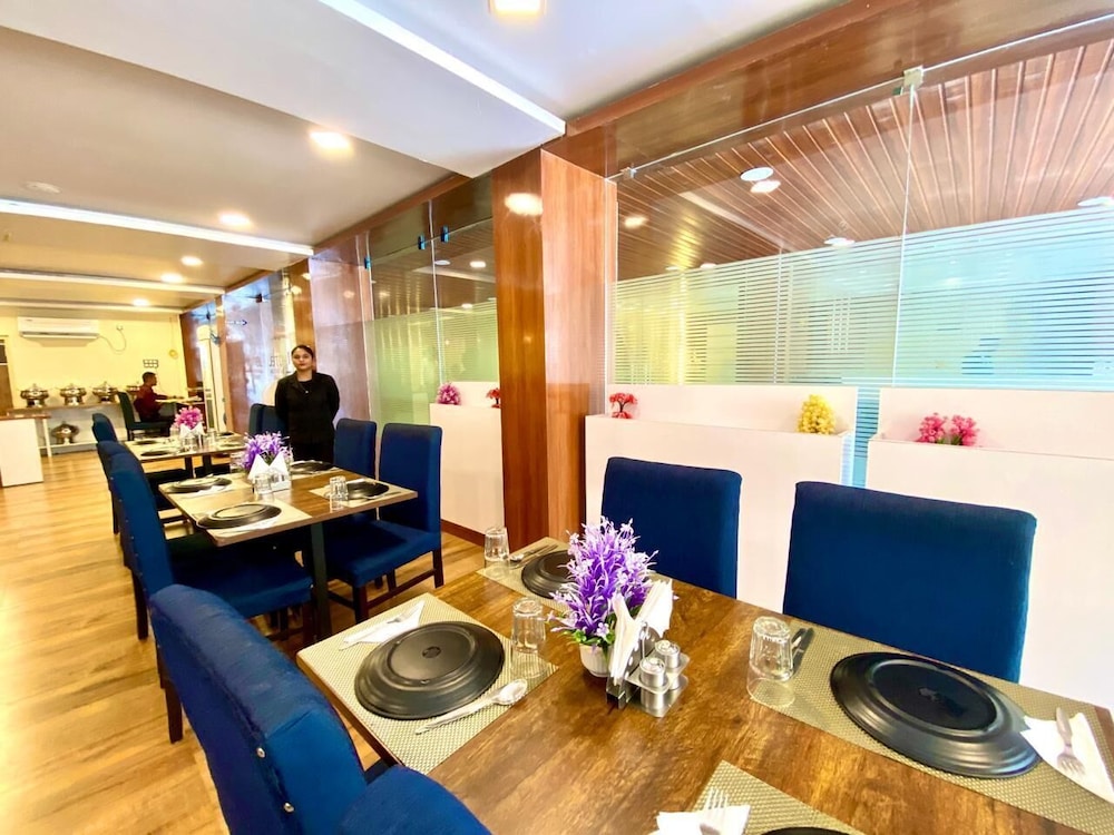 Hotel Sky International Airport Zone