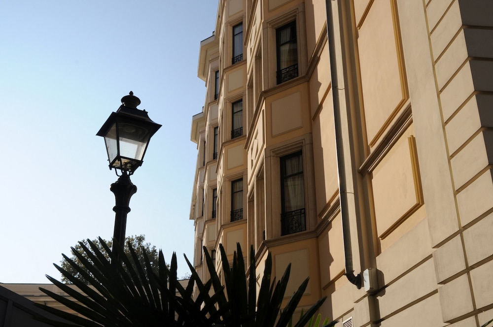 Grand Visconti Palace