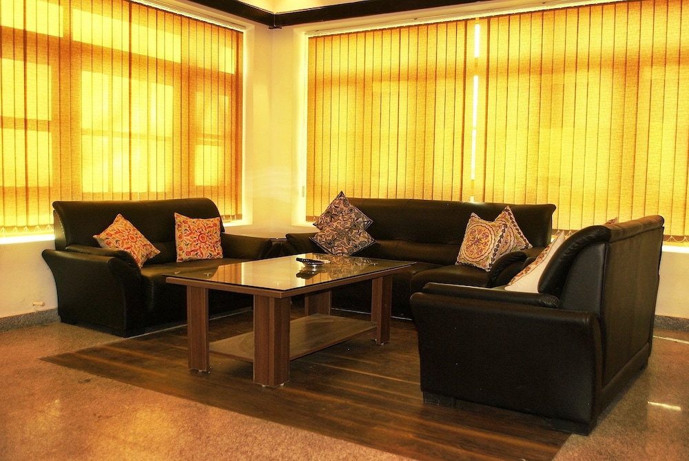 Himalayan Hill Resort